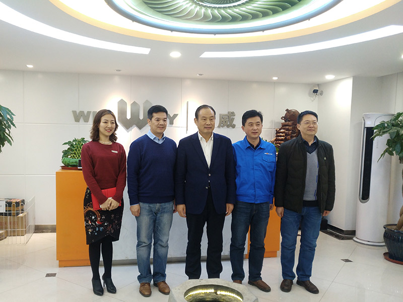 西安市政府领导莅临bbin宝盈带来节日问候 西安市政府领导莅临bbin宝盈带来节日问候