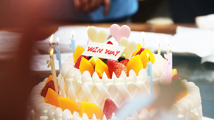 生日快乐,走一个!bbin宝盈机械给员工寿星来一场惊喜生日派对 生日快乐,走一个!bbin宝盈机械给员工寿星来一场惊喜生日派对