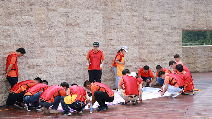 生日快乐,走一个!bbin宝盈机械给员工寿星来一场惊喜生日派对 生日快乐,走一个!bbin宝盈机械给员工寿星来一场惊喜生日派对