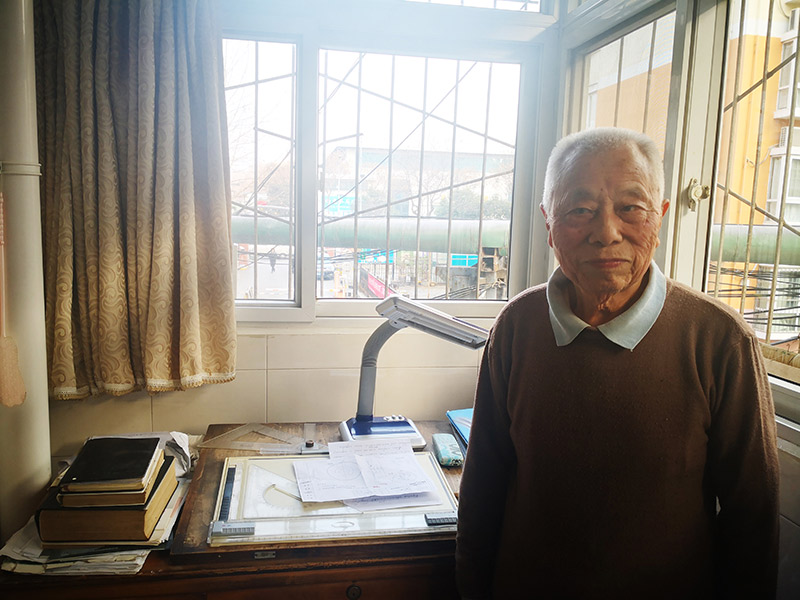 bbin宝盈机械85岁的老刘工都活成了一束光 bbin宝盈机械85岁的老刘工都活成了一束光